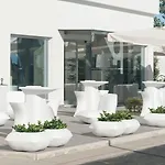 8piuhotel فندق 4*