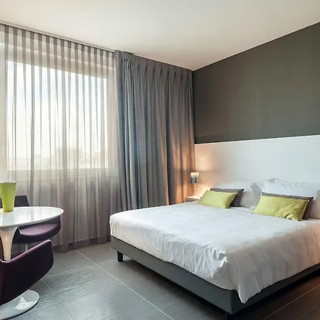 Hotel 8piuhotel Lecce