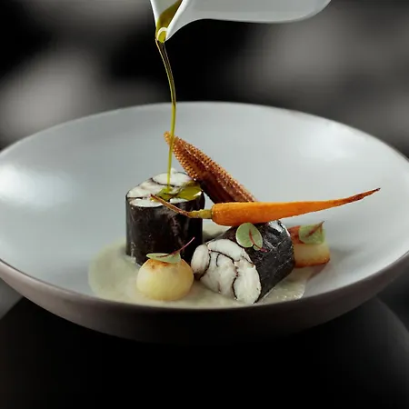 8piuhotel מלון לצ'ה