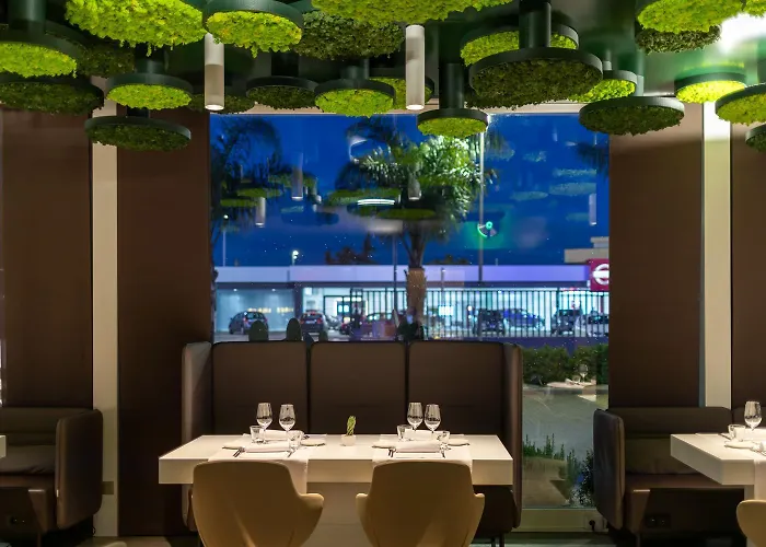 8piuhotel מלון לצ'ה