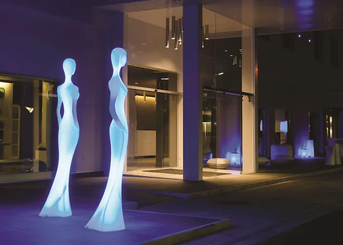 8piuhotel מלון לצ'ה