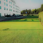 8piuhotel 4*