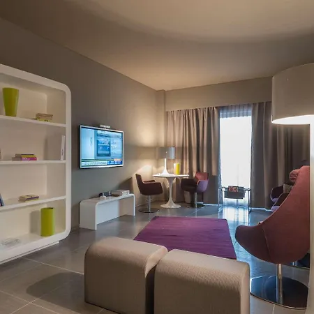8piuhotel 4* Lecce