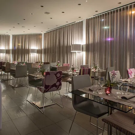8piuhotel