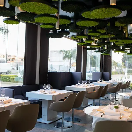 فندق 8piuhotel 4*