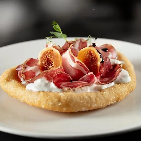 فندق 8piuhotel ليتشي