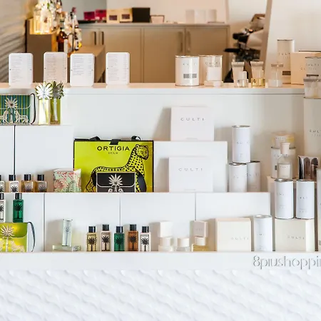 Ξενοδοχείο 8piuhotel Λέτσε