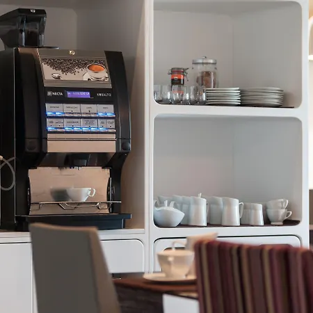 Ξενοδοχείο 8piuhotel 4*