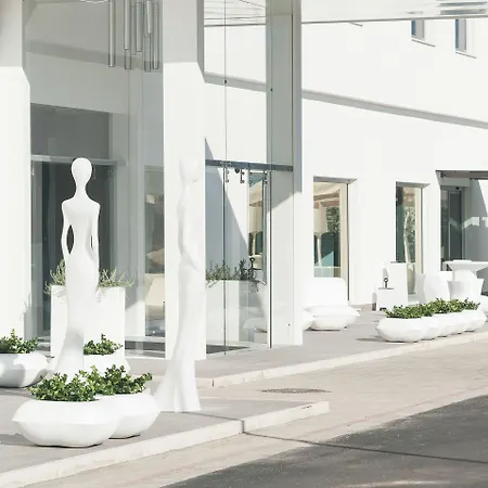 Ξενοδοχείο 8piuhotel