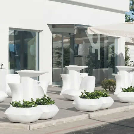 8piuhotel Hotel 4*
