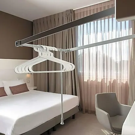 8piuhotel 4*
